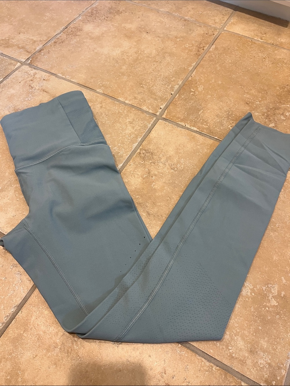 lululemon Zoned in high rise tight 27” legging